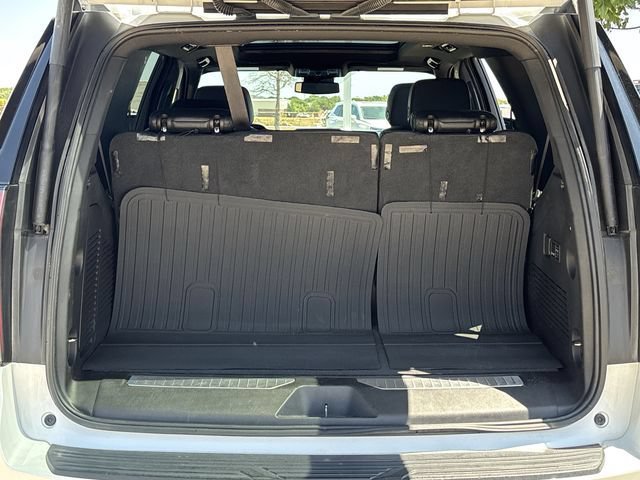 Used 2023 Chevrolet Tahoe Z71 w/ Z71 Off-Road Package AWD/4WD image 32