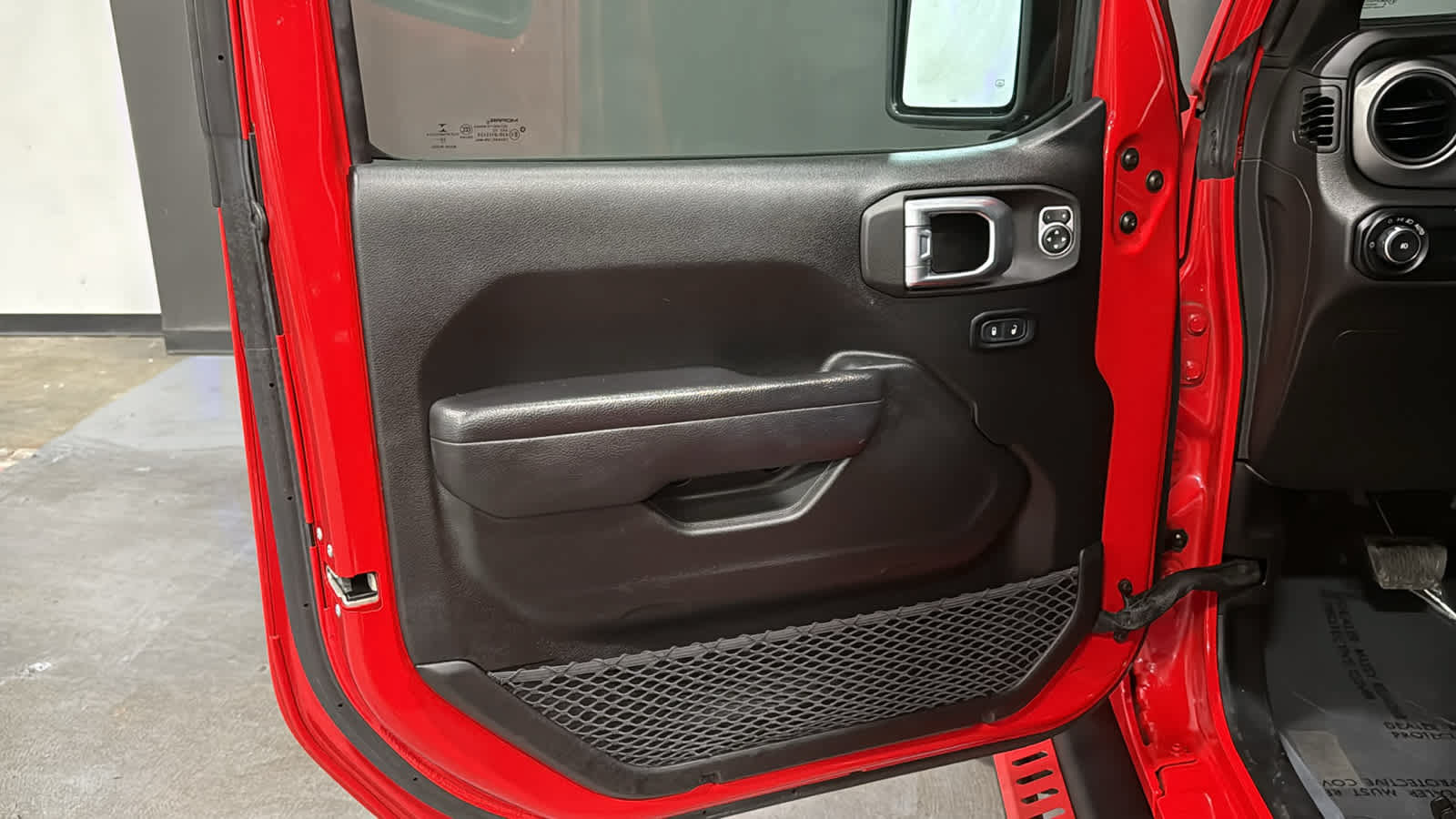Used 2023 Jeep Wrangler Unlimited Sport AWD/4WD image 9