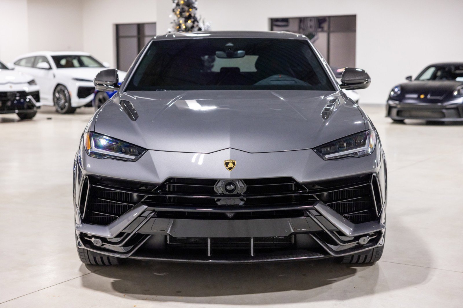 Used 2023 Lamborghini Urus Performante image 11