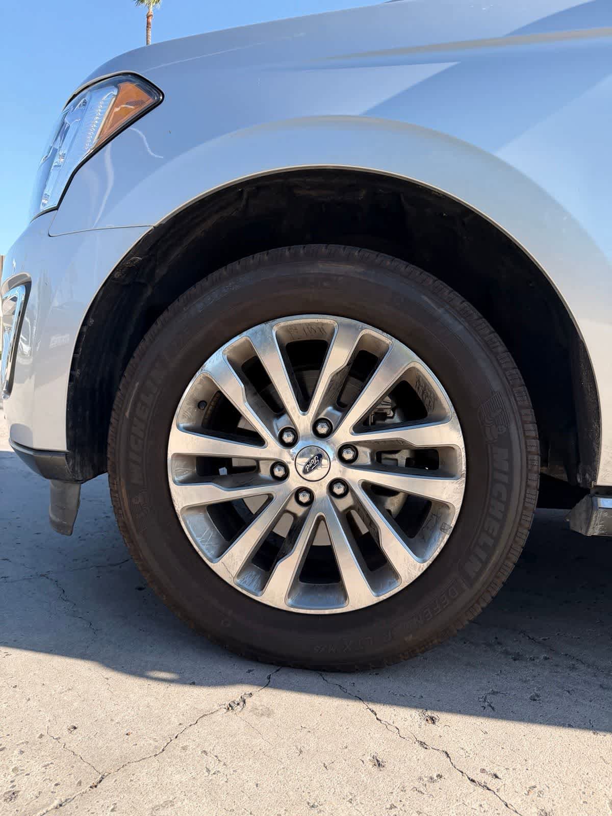Used 2018 Ford Expedition Limited RWD image 20
