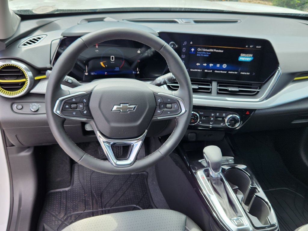 New 2026 Chevrolet Trax LT w/ Driver Confidence Package FWD image 11