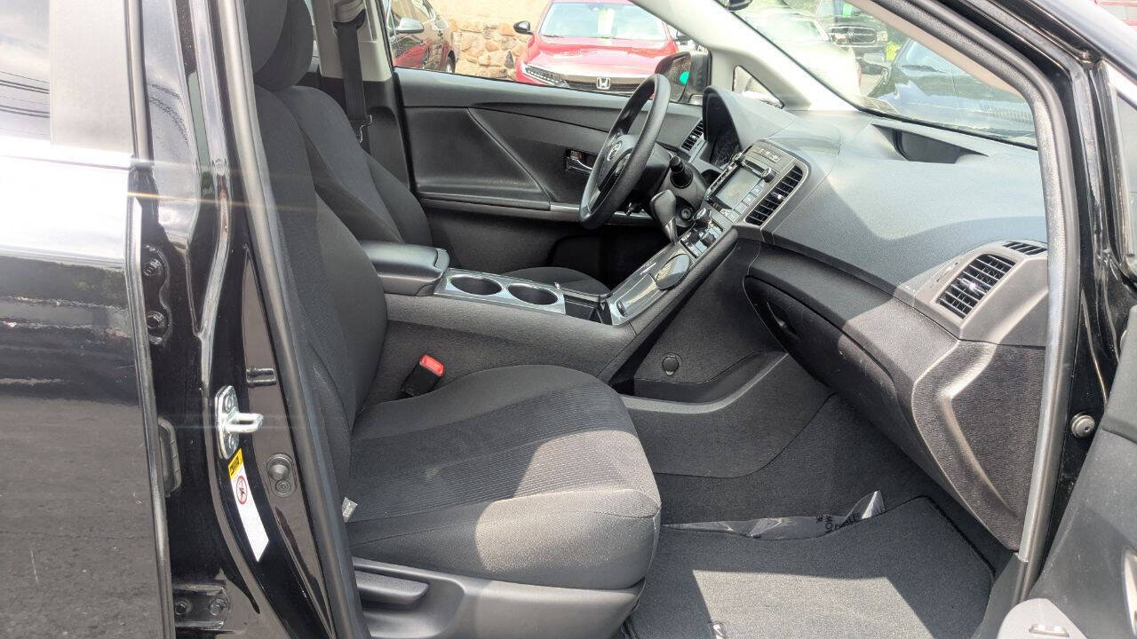 Used 2015 Toyota Venza LE AWD/4WD image 30