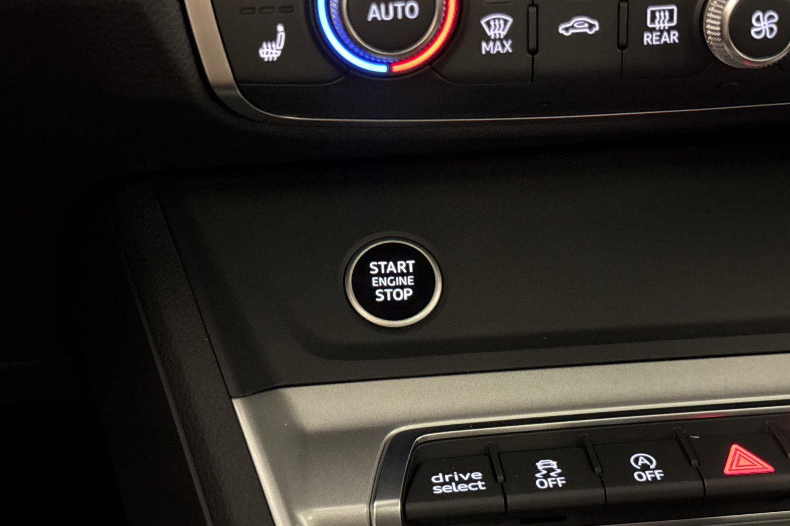 Used 2025 Audi Q3 2.0T Premium w/ Convenience Package image 22