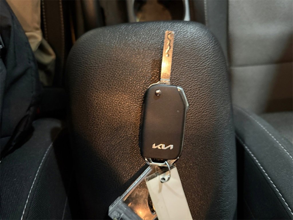 Certified 2024 Kia Forte LXS image 32