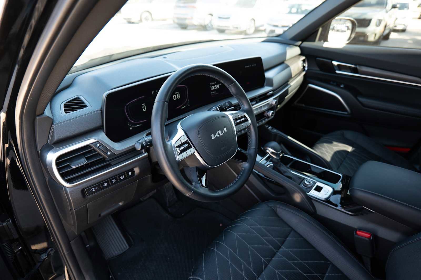 Used 2023 Kia Telluride EX X-Line image 9