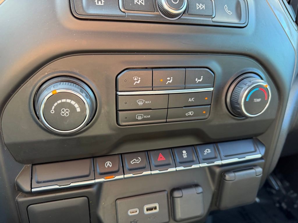 Used 2021 Chevrolet Silverado 1500 Custom w/ Safety Confidence Package image 28