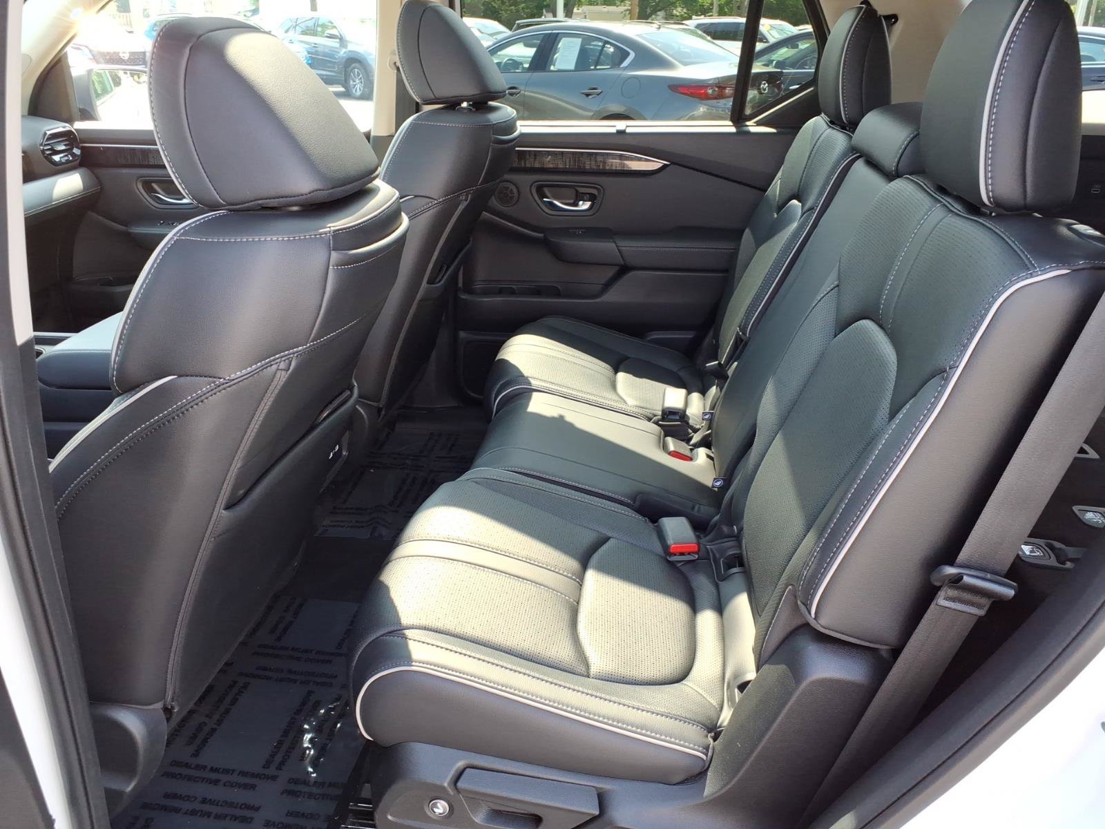 Used 2023 Honda Pilot Elite image 7