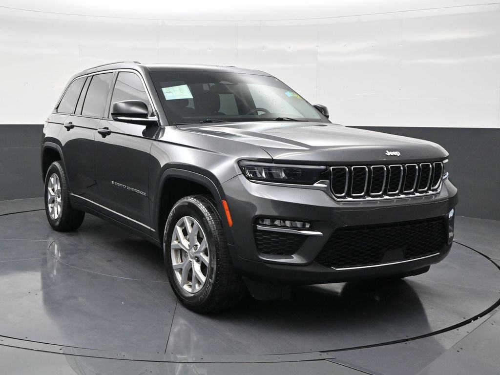 Used 2023 Jeep Grand Cherokee Limited image 7