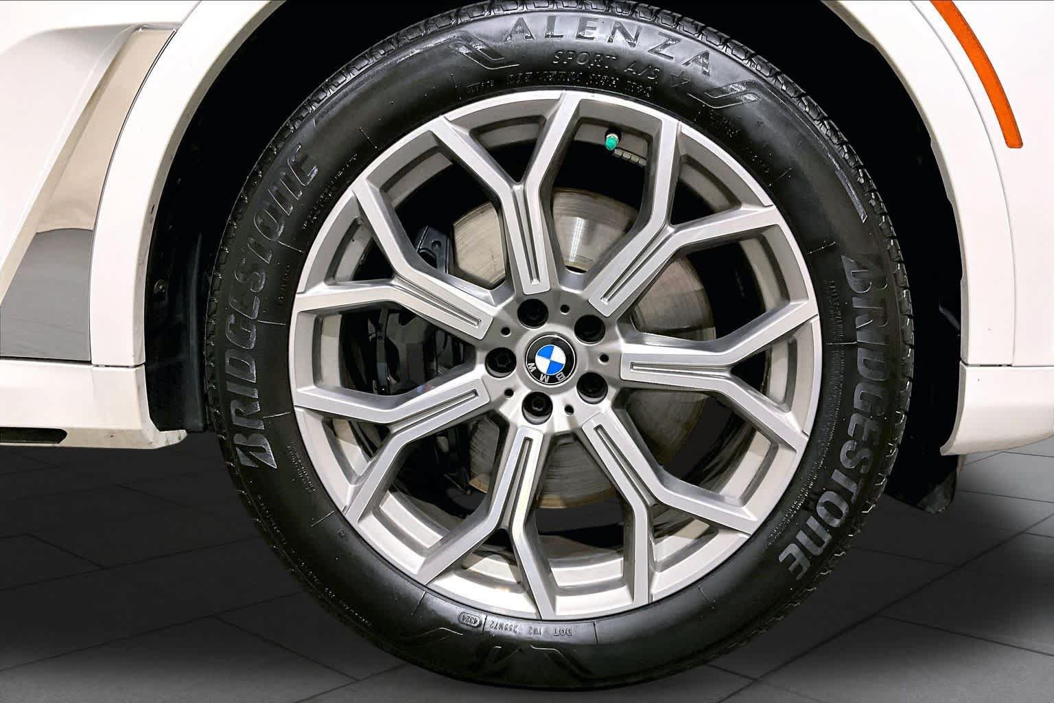 Used 2021 BMW X7 xDrive40i w/ Executive Package AWD/4WD image 10