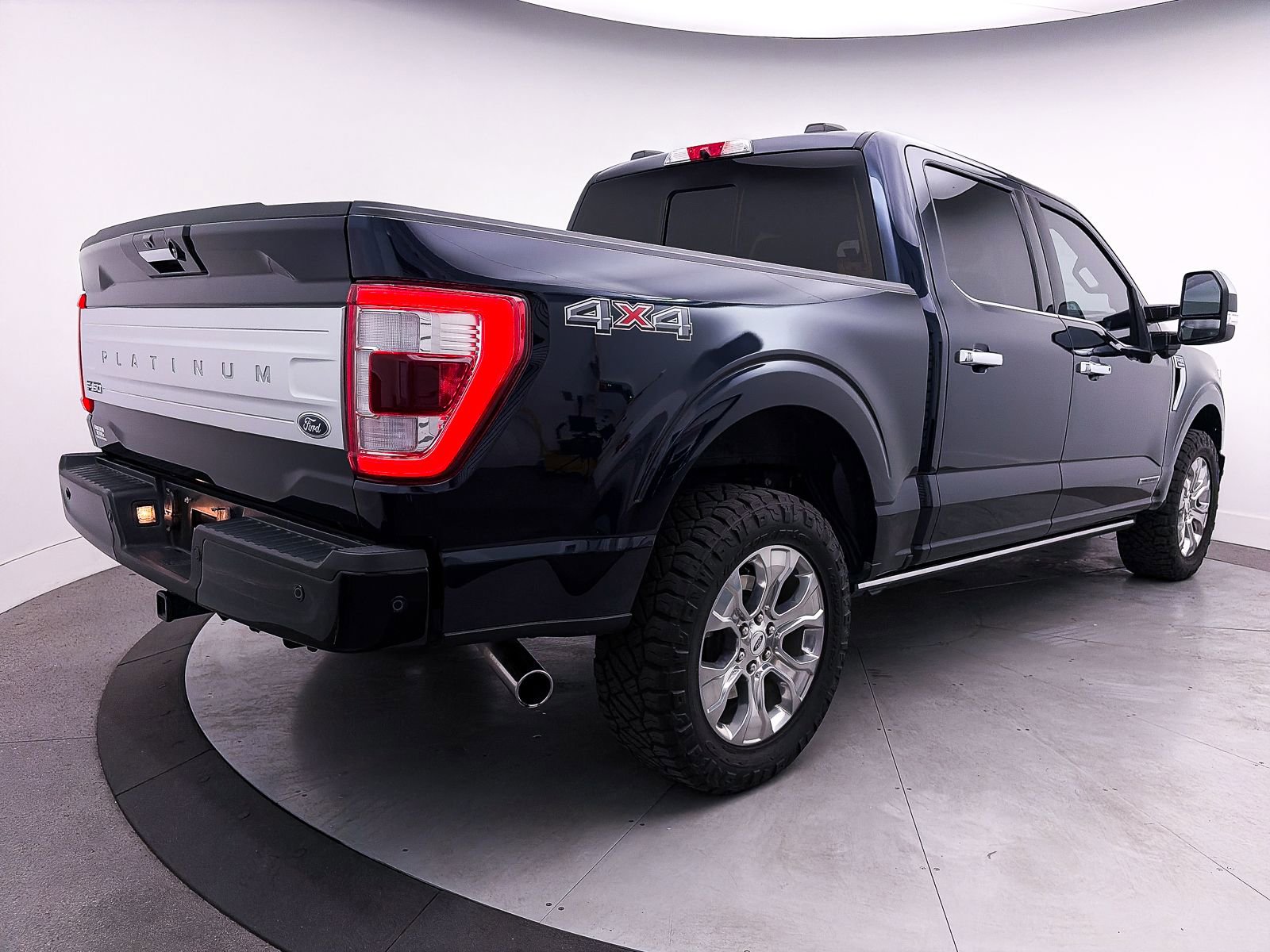 Used 2022 Ford F150 Platinum w/ Equipment Group 701A High image 16