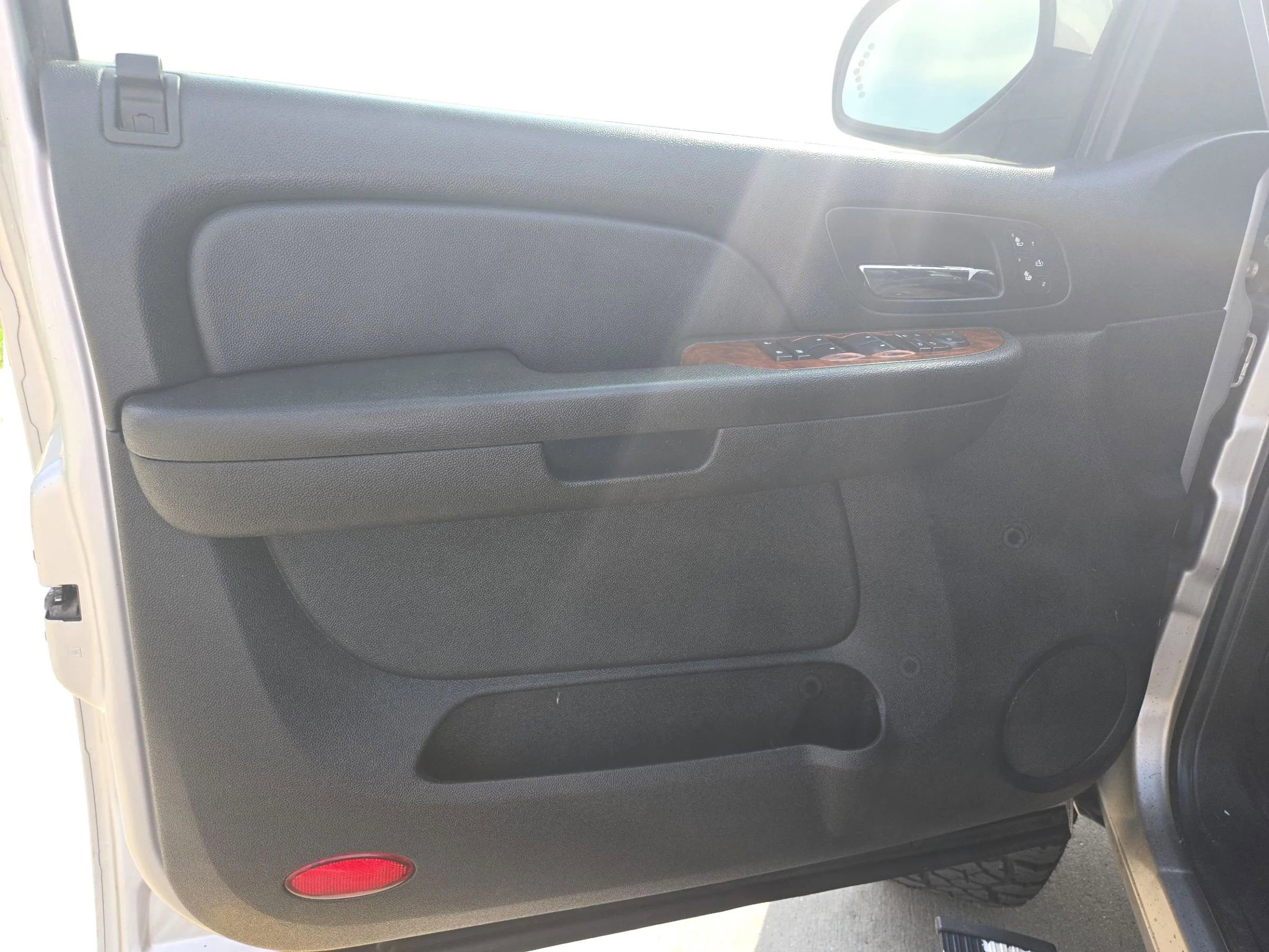 Used 2008 Chevrolet Silverado 1500 LTZ w/ Max Trailering Pack image 21