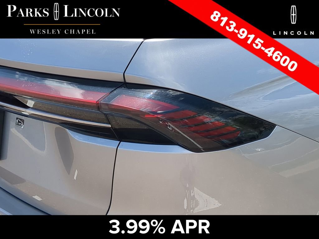 Used 2025 Lincoln Nautilus Premier w/ Jet Appearance Package image 12