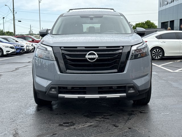 Certified 2025 Nissan Pathfinder Platinum AWD/4WD image 15