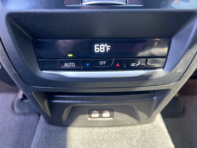 Used 2025 BMW X4 xDrive30i AWD/4WD image 19