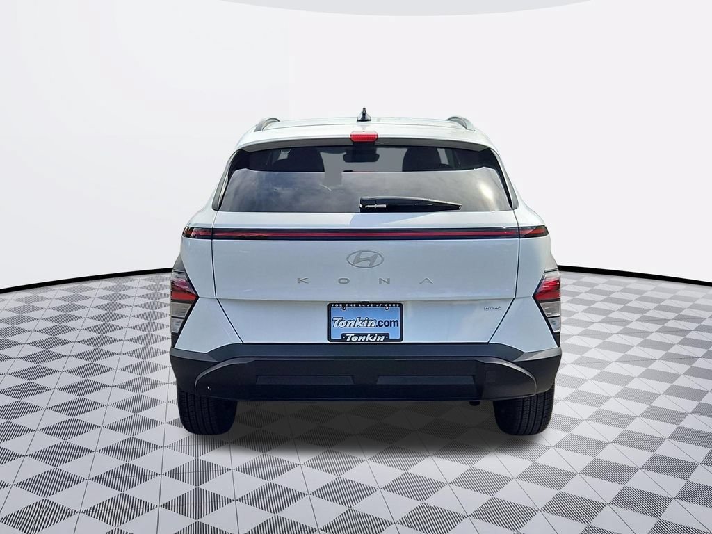Certified 2025 Hyundai Kona SEL AWD/4WD image 5