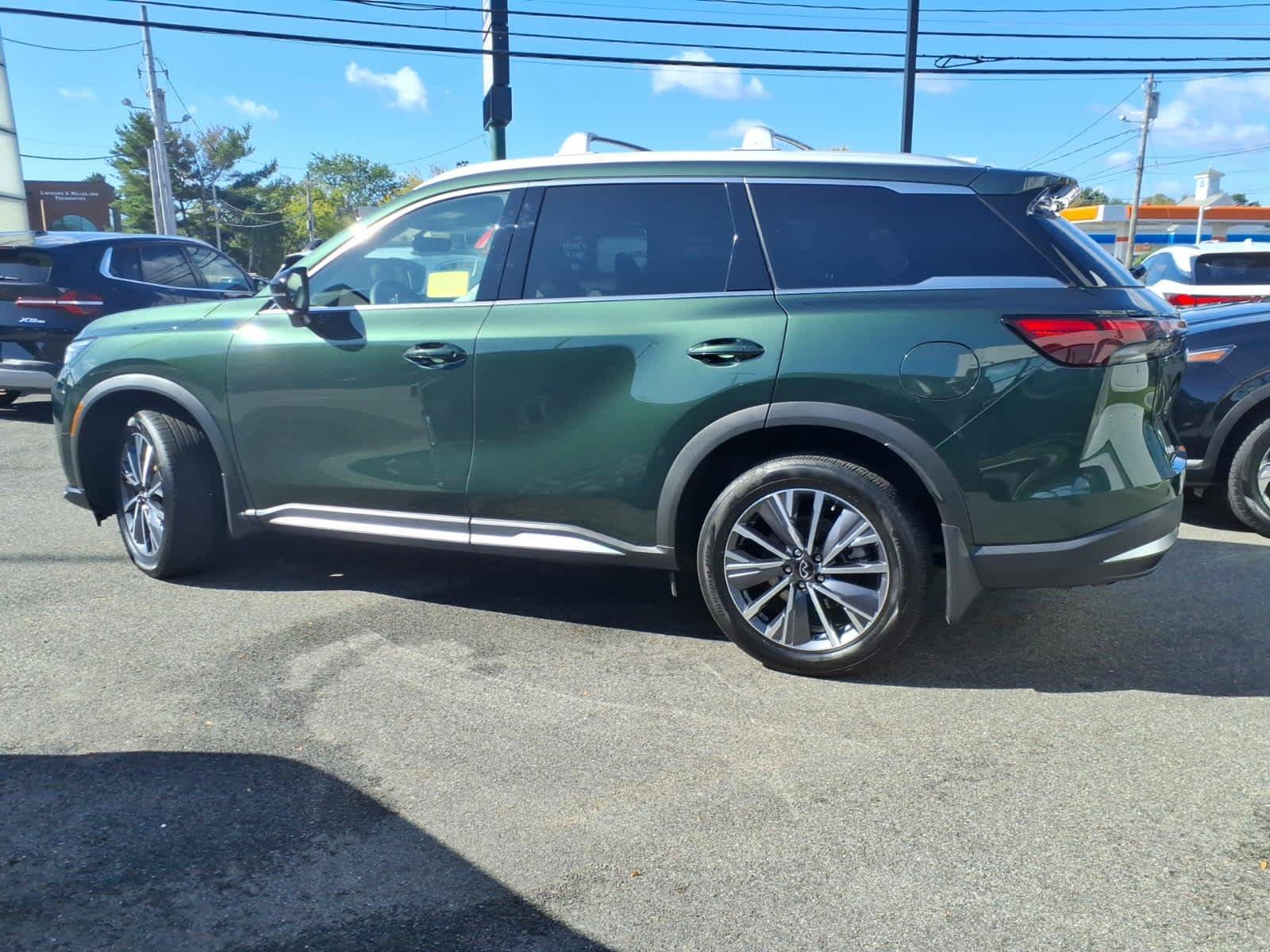 Certified 2026 INFINITI QX60 Luxe w/ Cargo Package AWD/4WD image 8