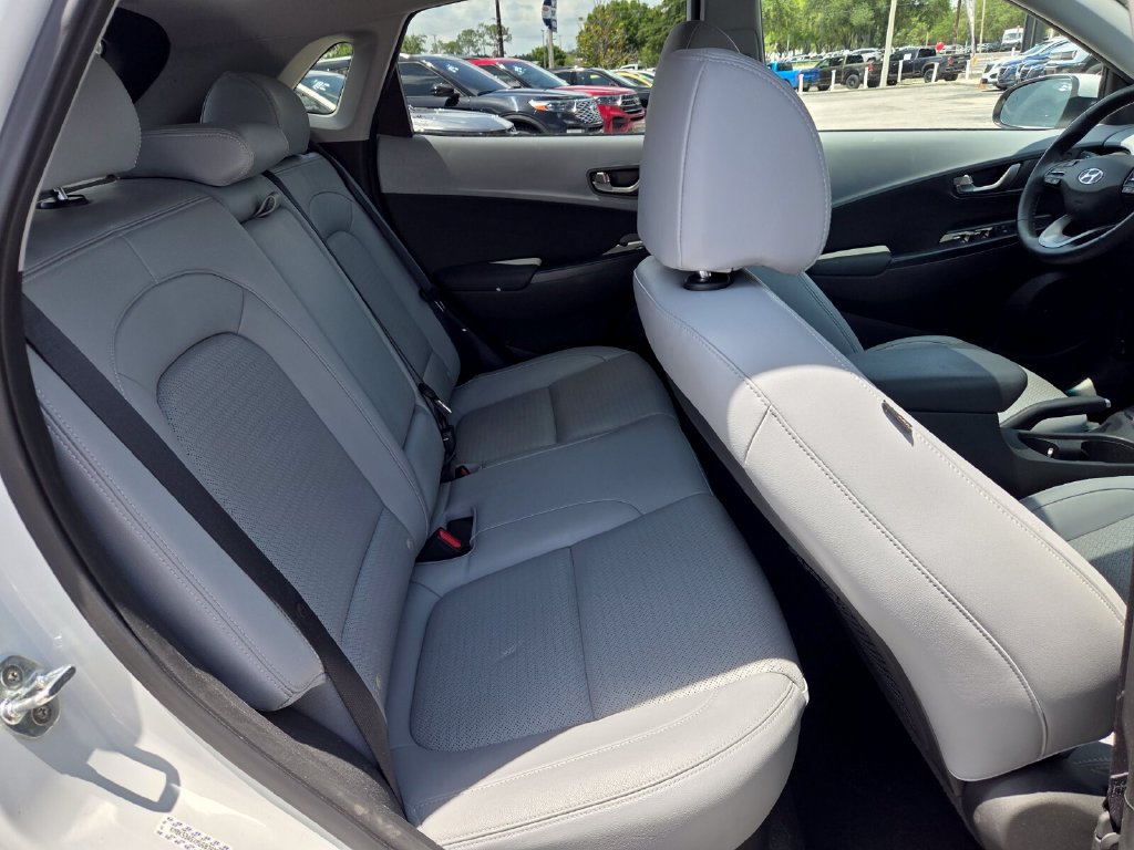 Used 2021 Hyundai Kona Ultimate FWD image 15