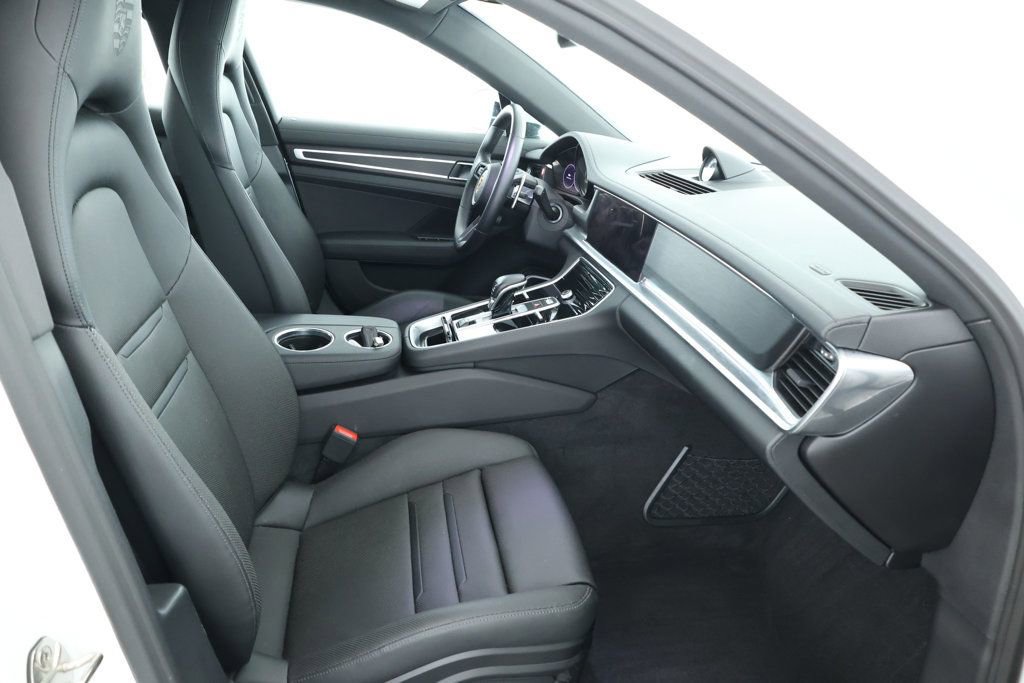 Used 2023 Porsche Panamera 4 Platinum Edition image 23