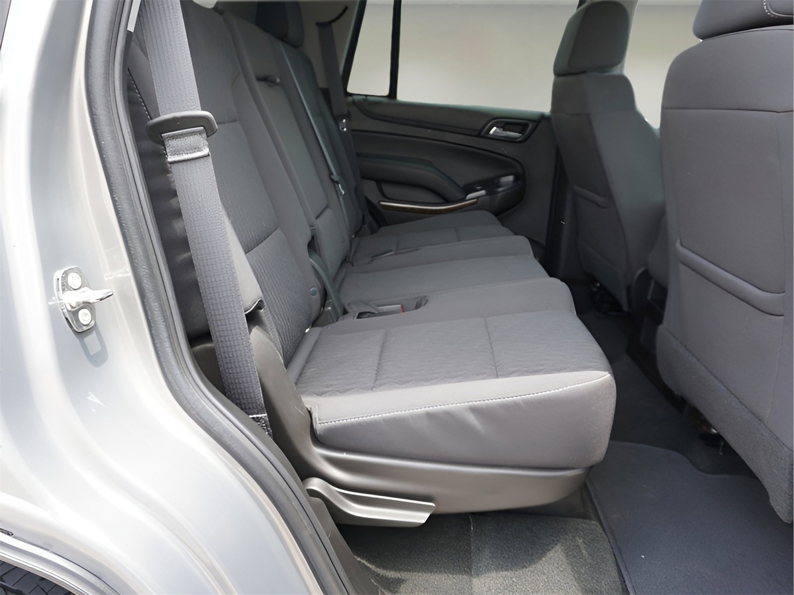 Used 2018 Chevrolet Tahoe LS image 9