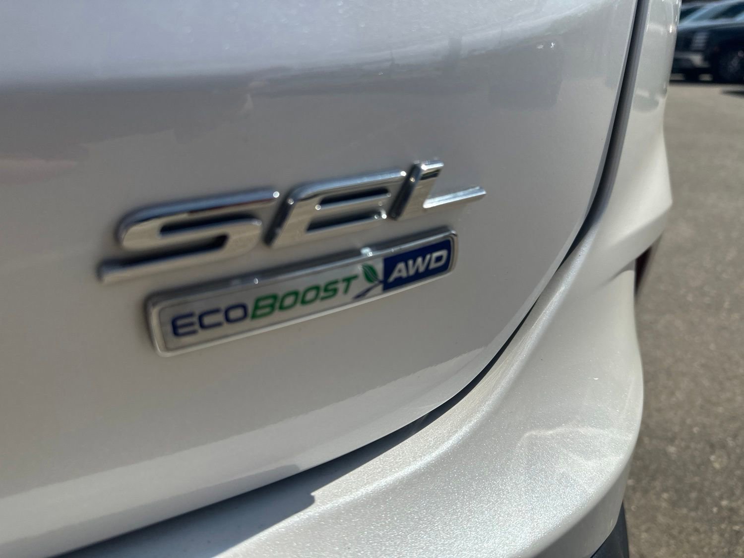 Used 2019 Ford Edge SEL w/ Equipment Group 201A AWD/4WD image 6