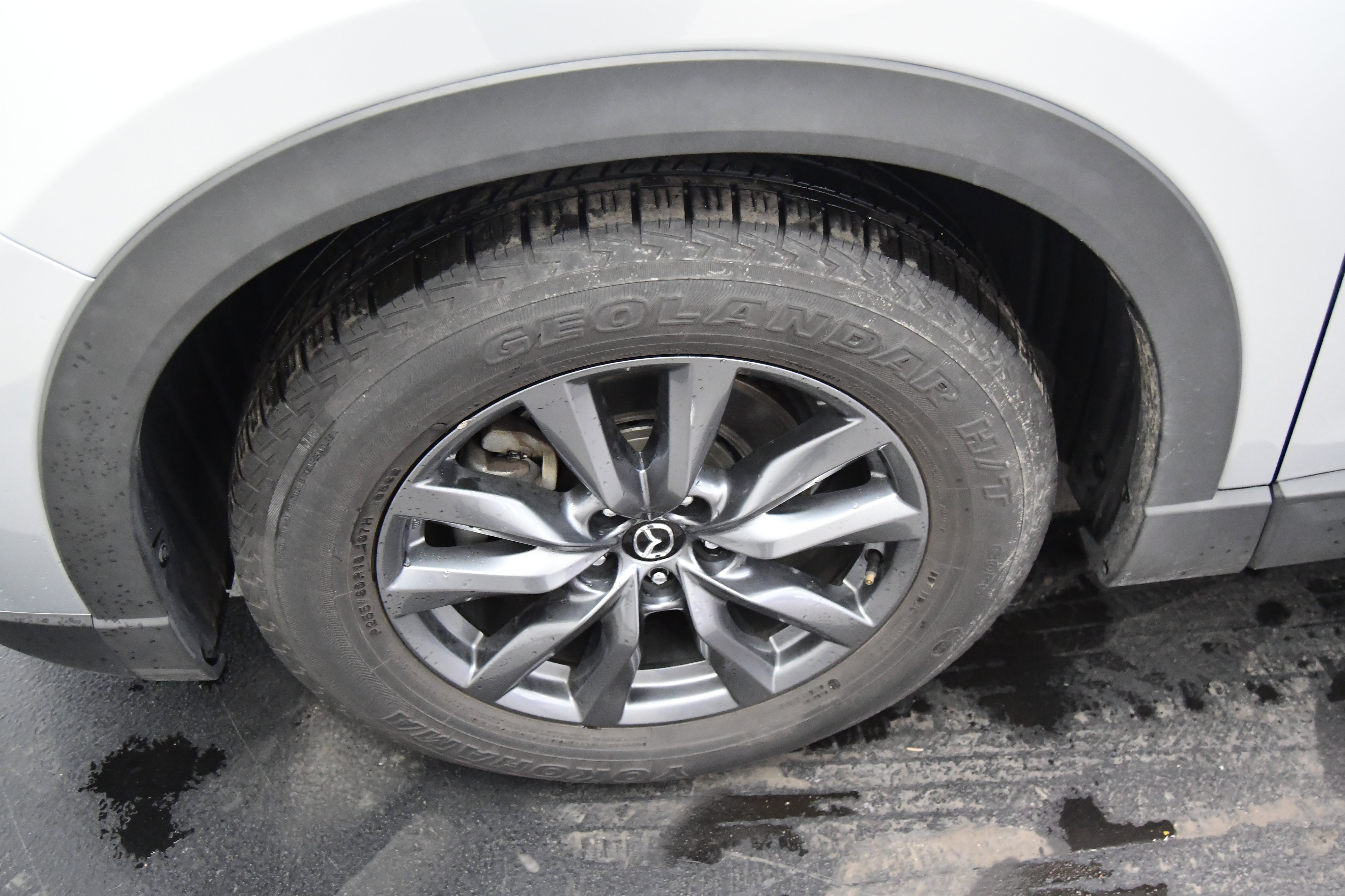 Used 2020 MAZDA CX-9 Touring w/ Touring Premium Package image 32