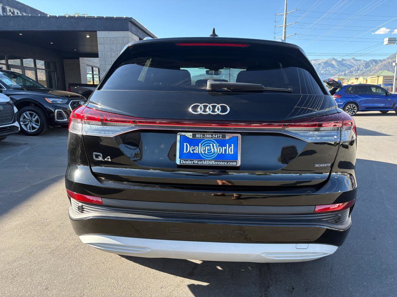 Used 2022 Audi Q4 e-tron quattro Premium Plus w/ Premium Plus AWD/4WD image 6