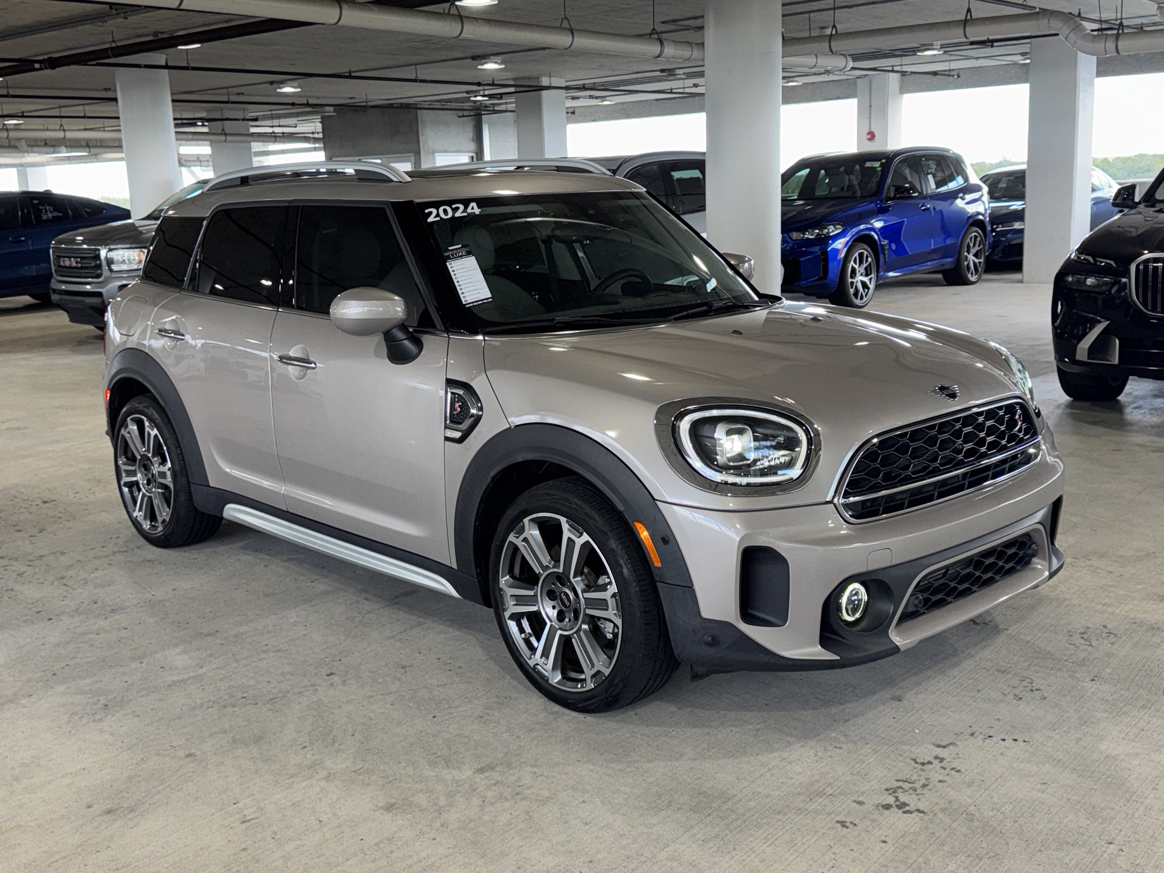 Used 2024 MINI Cooper Countryman S FWD image 2