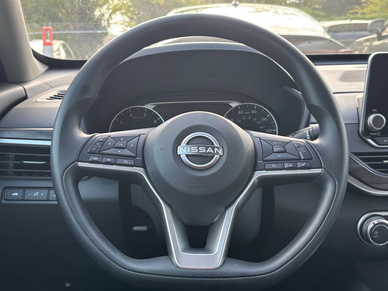 Used 2026 Nissan Altima 2.5 SV FWD image 28
