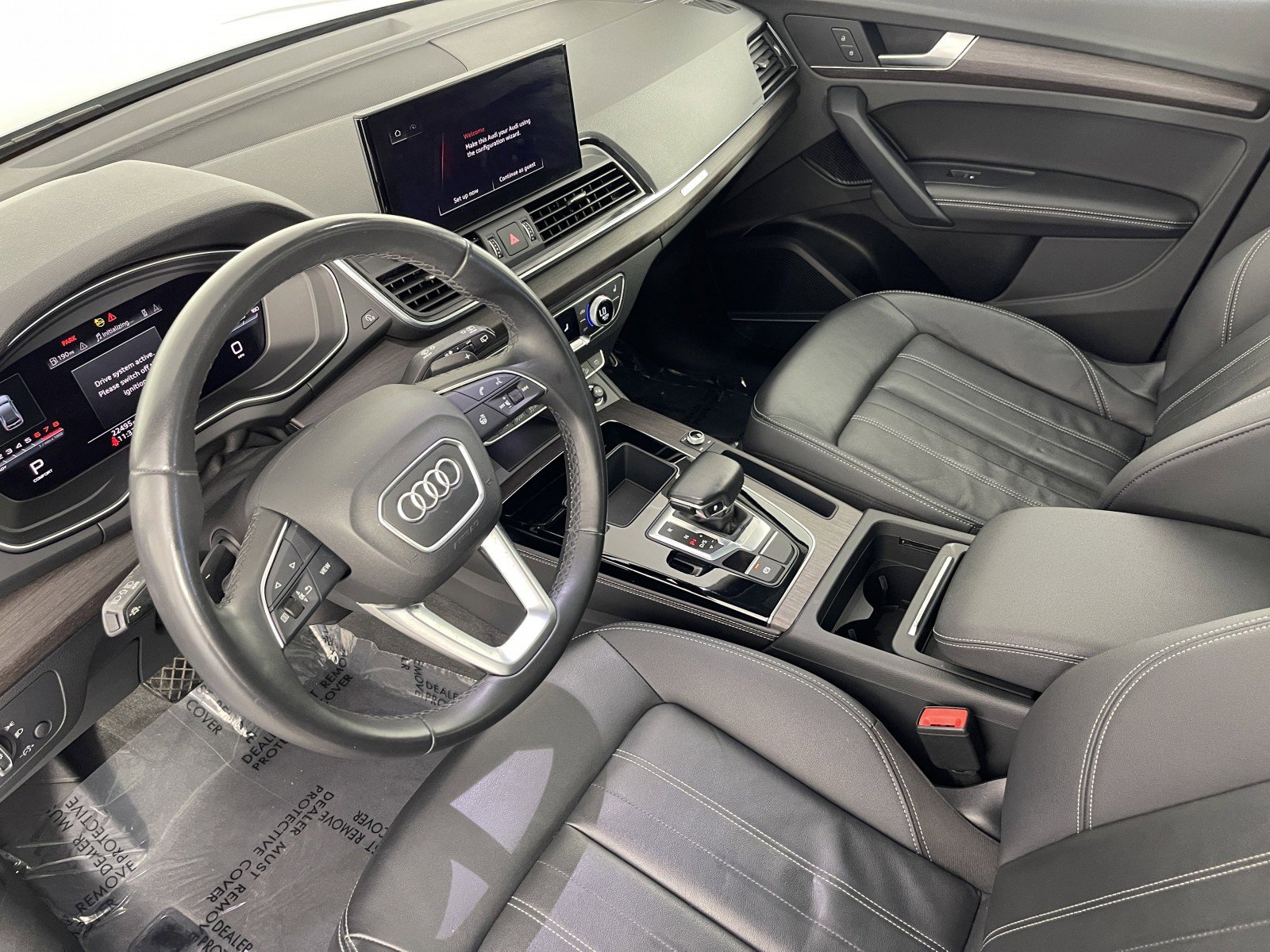 Used 2022 Audi Q5 2.0T Premium Plus w/ Premium Plus Package image 2