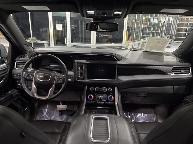 Used 2024 GMC Yukon XL Denali image 31