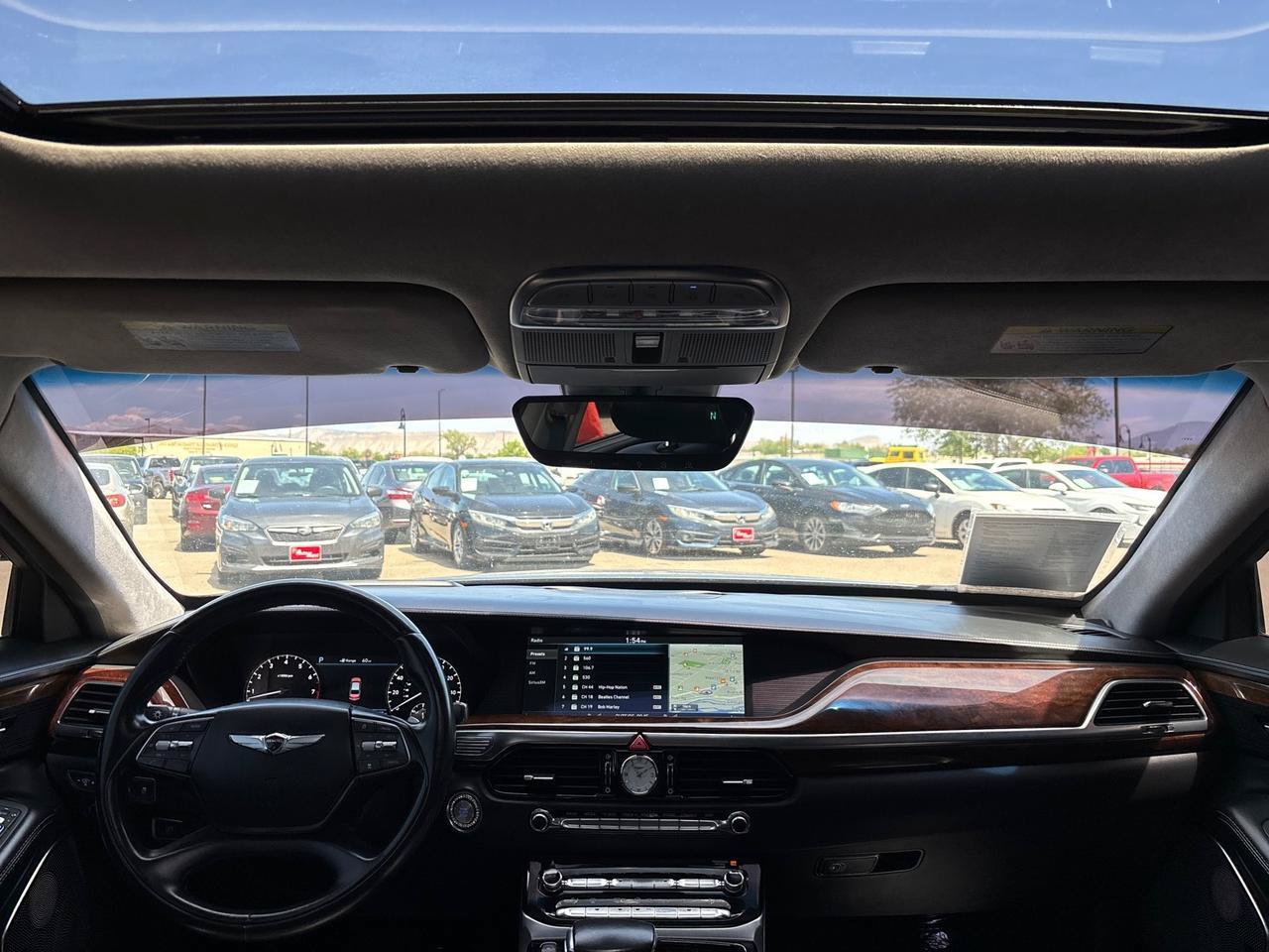 Used 2018 Genesis G90 5.0 Ultimate AWD/4WD image 31