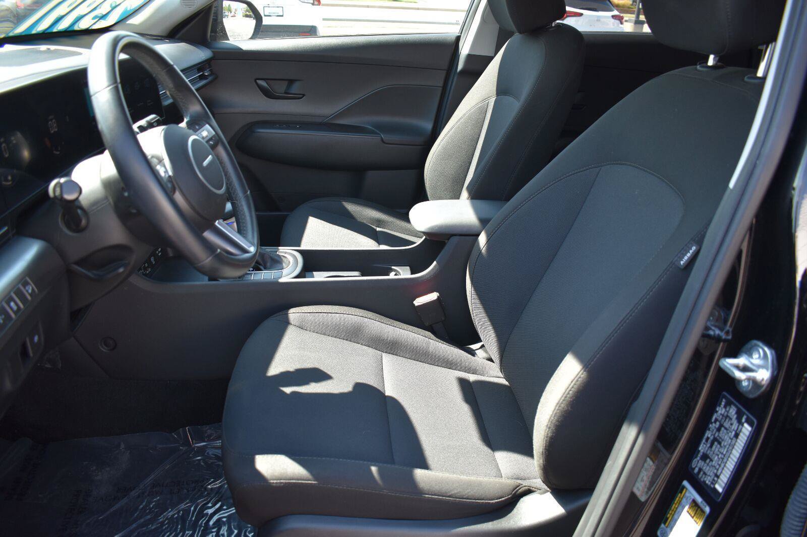 Used 2025 Hyundai Kona SEL AWD/4WD image 22