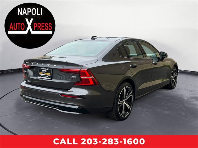 Used 2024 Volvo S60 B5 Plus image 3