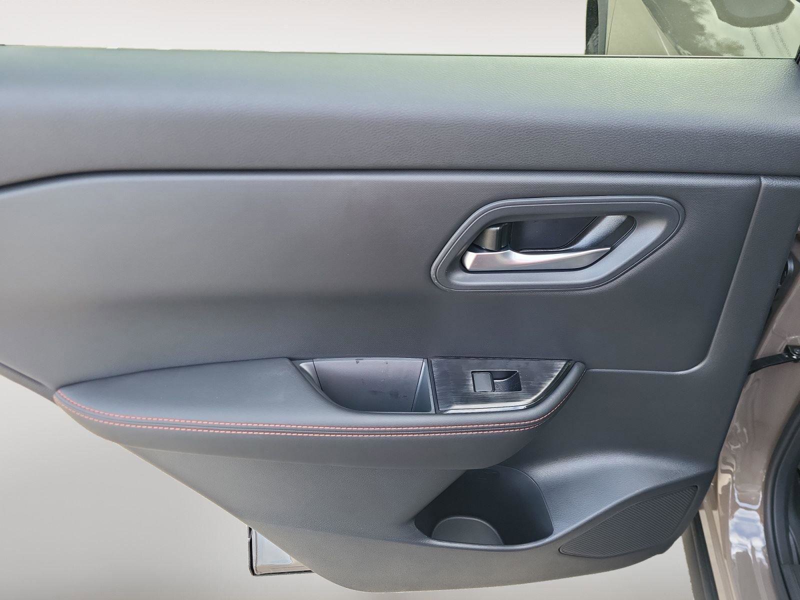 New 2026 Nissan Rogue Rock Creek image 18