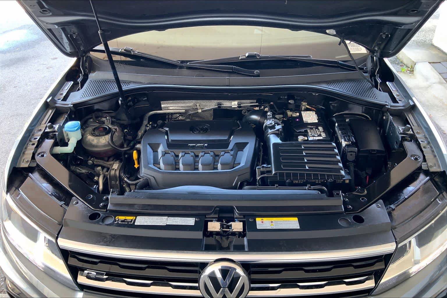 Used 2021 Volkswagen Tiguan SE R-Line AWD/4WD image 30