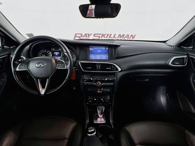 Used 2017 INFINITI QX30 Premium w/ Navigation Package FWD image 23