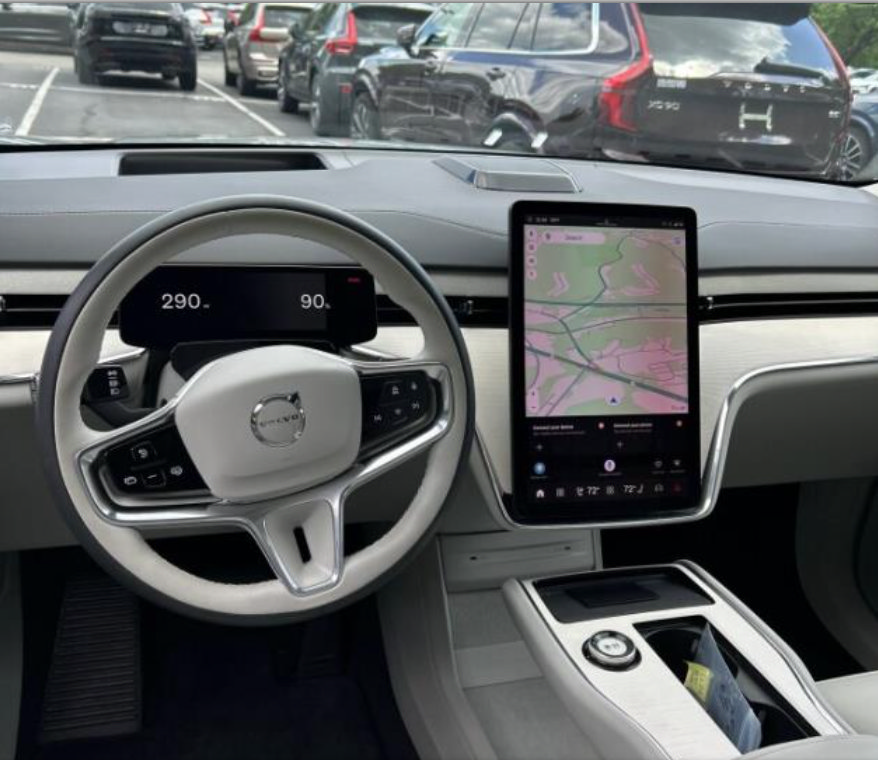 Certified 2025 Volvo EX90 Ultra AWD/4WD image 6