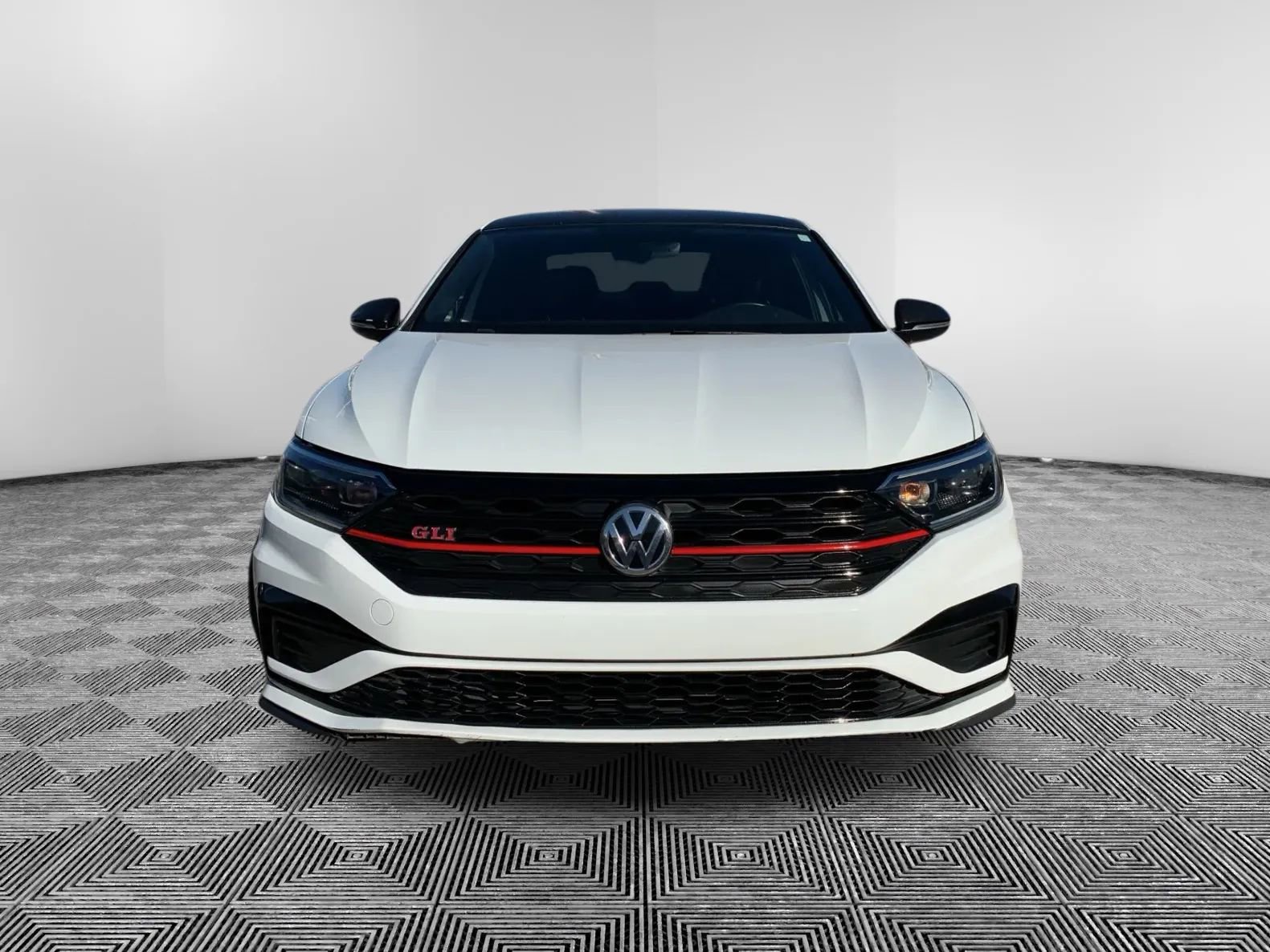 Used 2019 Volkswagen Jetta GLI FWD image 3