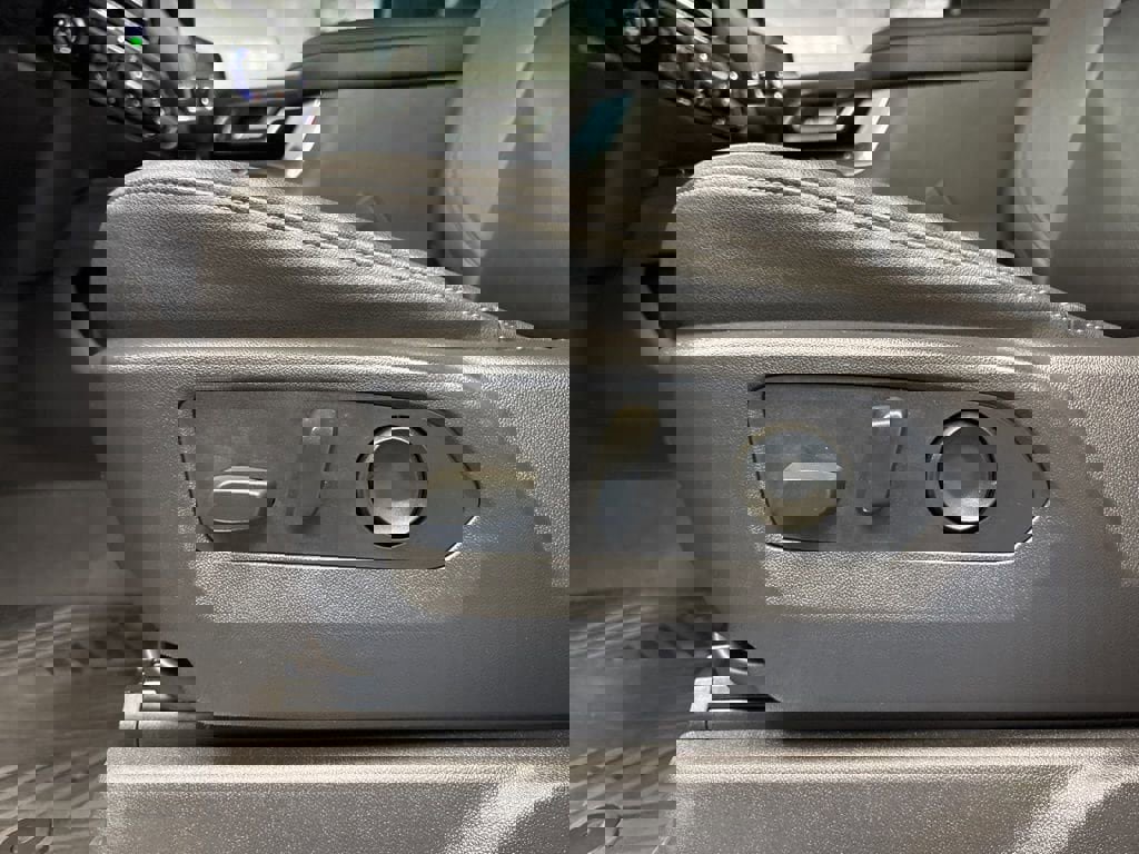 Certified 2022 Chevrolet Silverado 1500 LTZ image 28