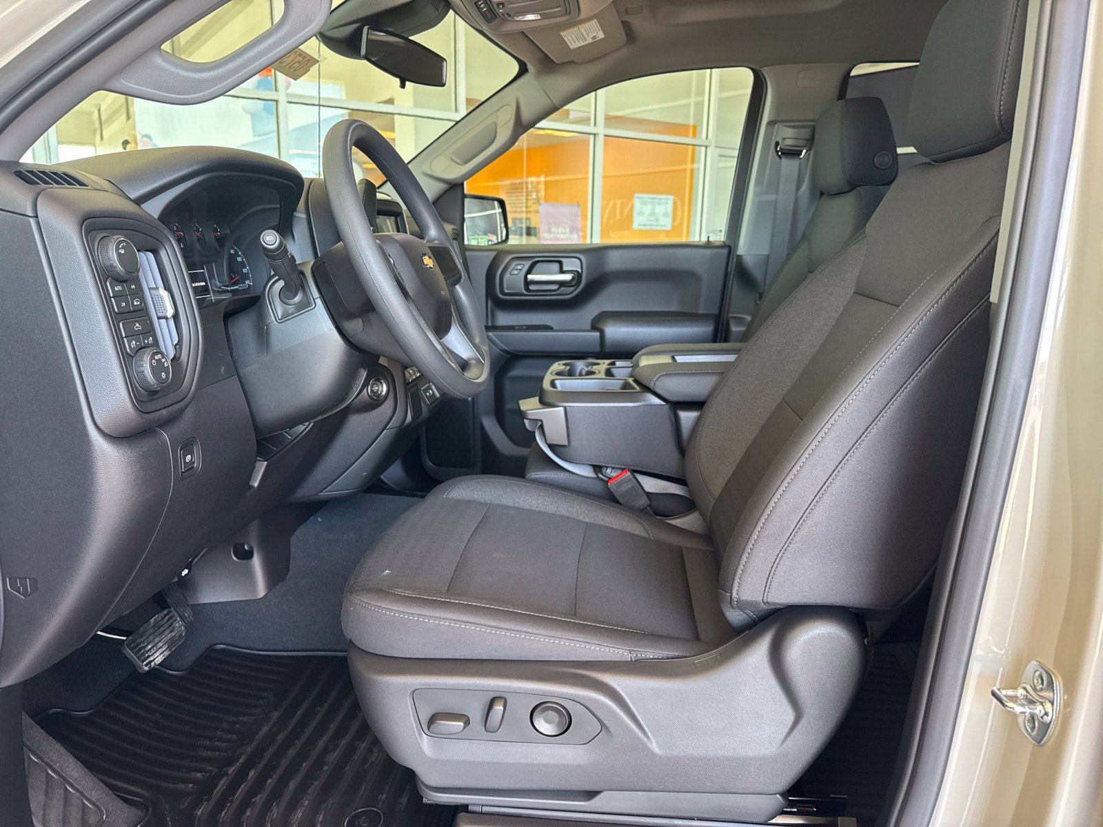 New 2026 Chevrolet Silverado 1500 Custom AWD/4WD image 16