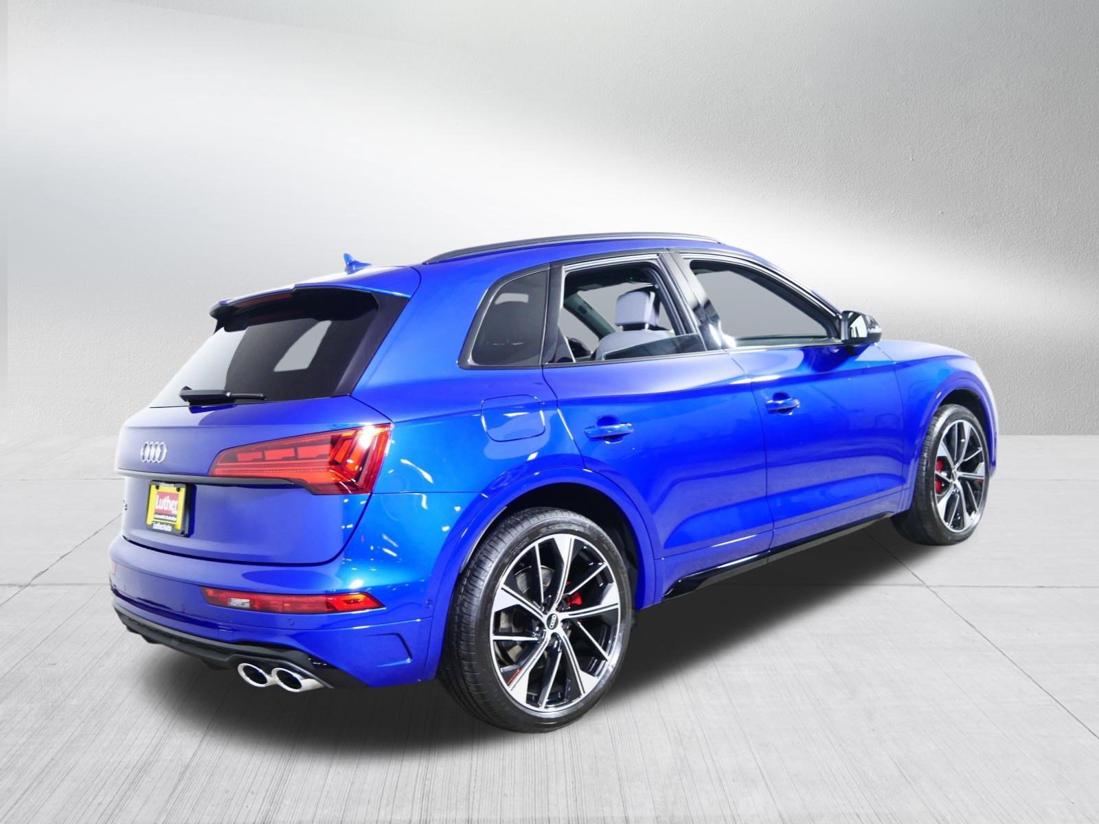 Used 2022 Audi SQ5 Prestige w/ Prestige Package image 7