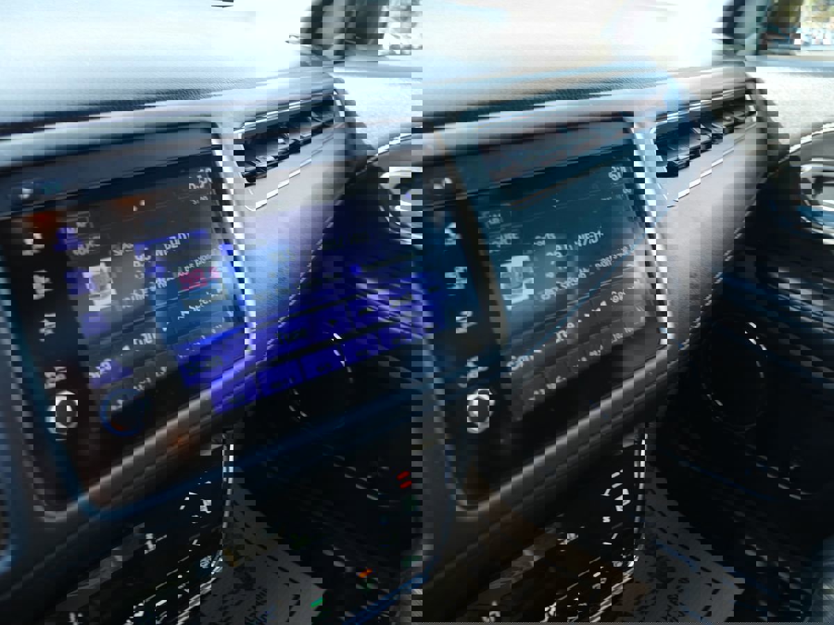 Used 2019 Honda HR-V Touring image 12