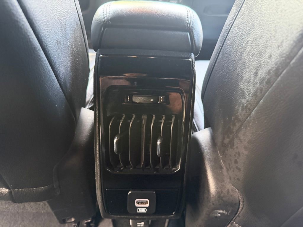 Used 2024 Jeep Compass Latitude AWD/4WD image 12