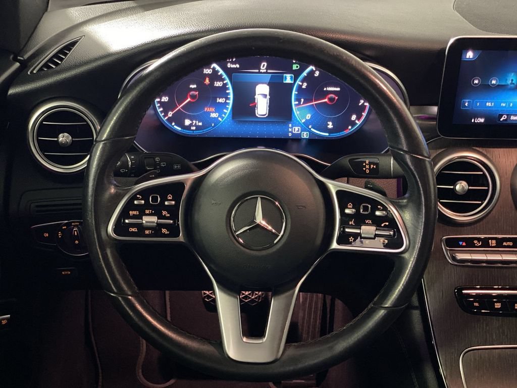 Used 2020 Mercedes-Benz GLC 300 image 16