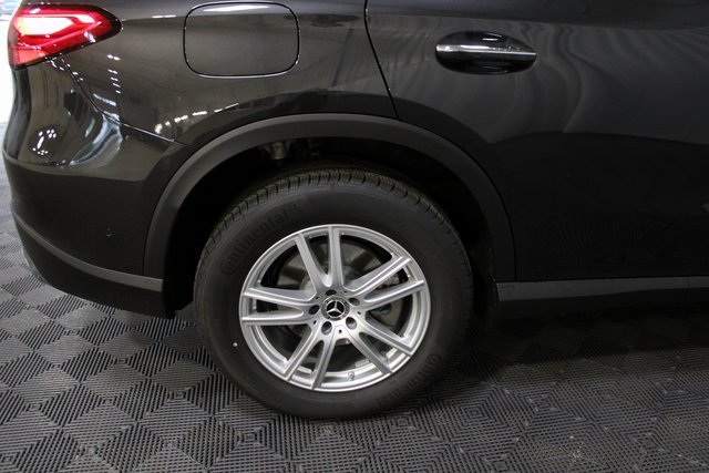 New 2025 Mercedes-Benz GLC 300 4MATIC image 9