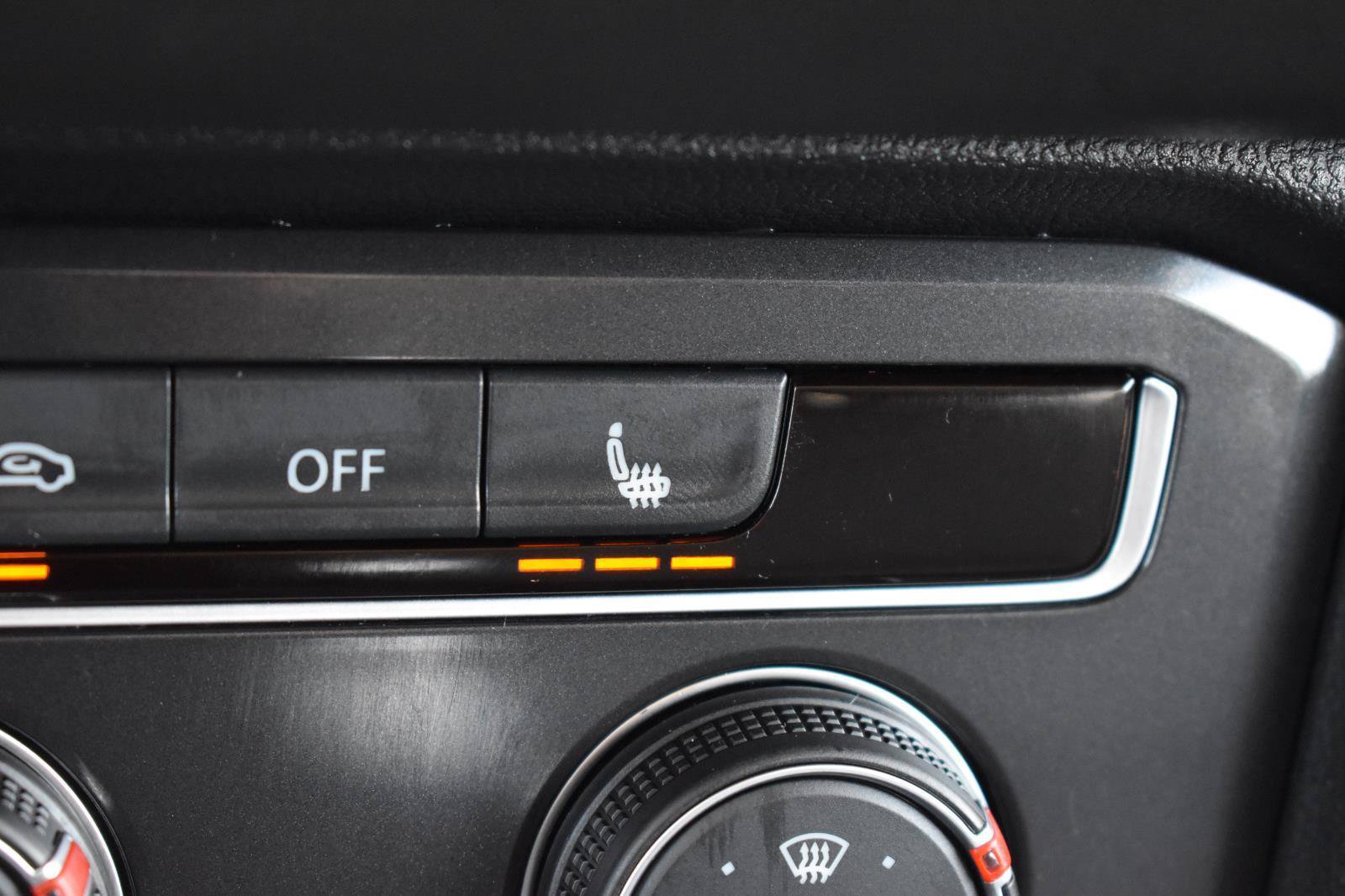 Used 2024 Volkswagen Tiguan Wolfsburg Edition AWD/4WD image 25