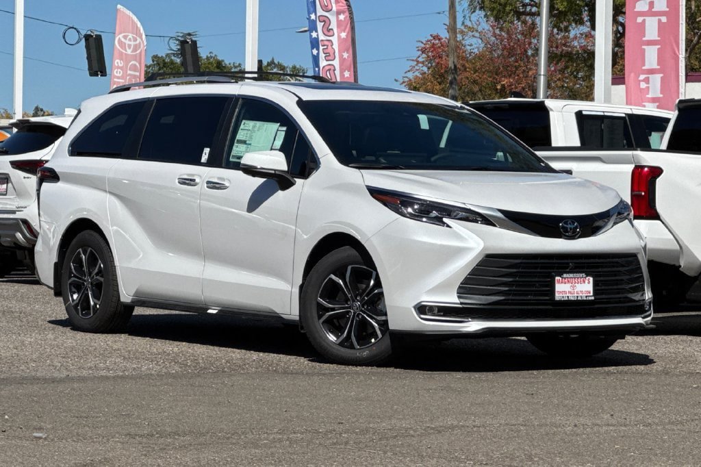 New 2026 Toyota Sienna Platinum AWD/4WD image 2