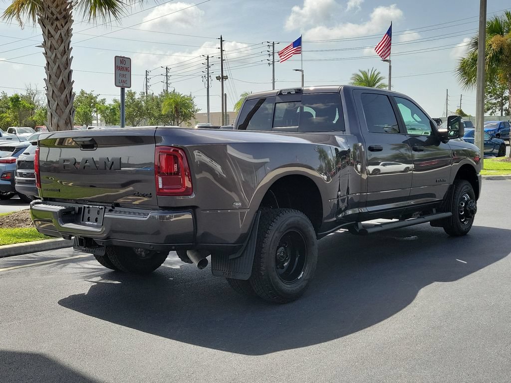 New 2026 RAM 3500 Big Horn AWD/4WD image 6