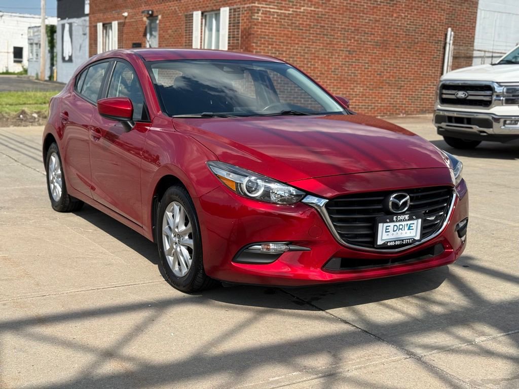 Used 2018 MAZDA MAZDA3 Sport FWD image 4
