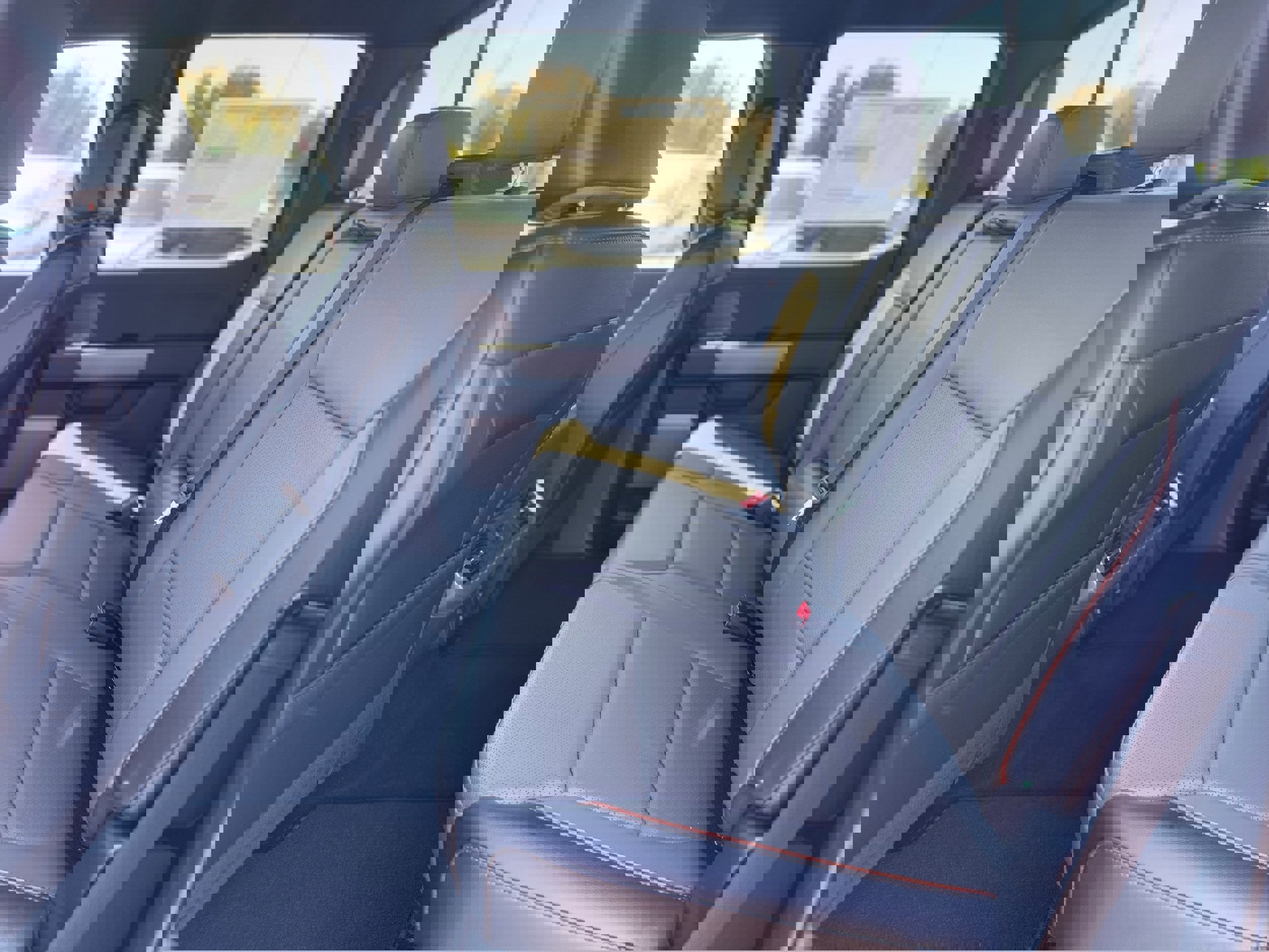 New 2025 Ford F150 Lariat w/ Equipment Group 501A Mid image 15